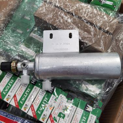 Phụ tùng xe tải Sinotruk Howo Máy sấy điều hòa không khí WG1642820025